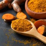 ادویه در قاشق